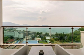 Ocean-view apartment